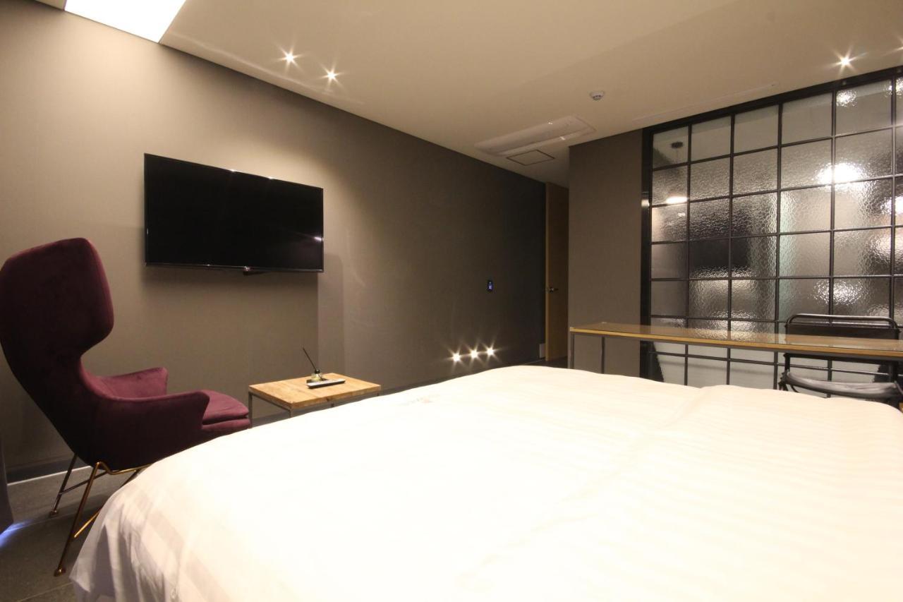 Hotel Eco Stay Jeonju Extérieur photo