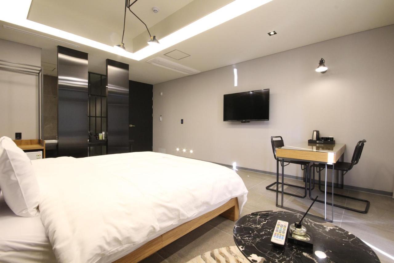 Hotel Eco Stay Jeonju Extérieur photo