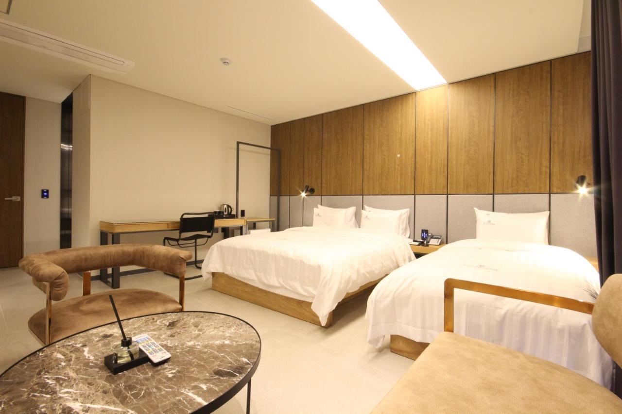Hotel Eco Stay Jeonju Extérieur photo