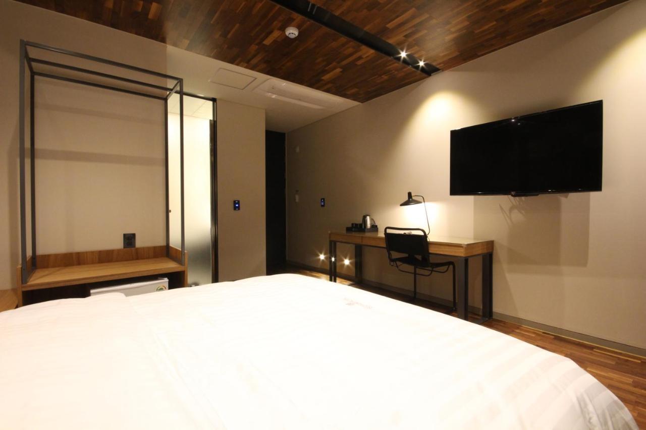 Hotel Eco Stay Jeonju Extérieur photo
