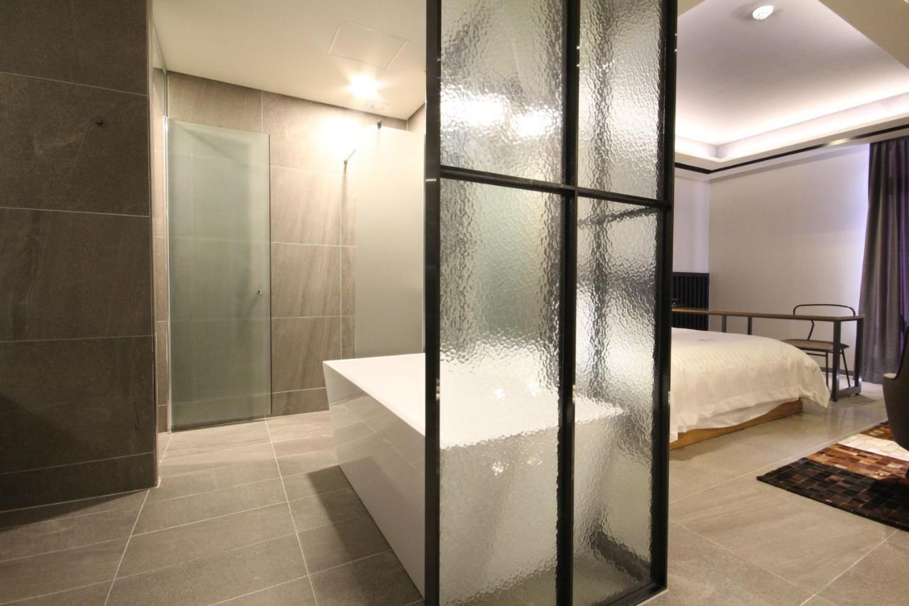 Hotel Eco Stay Jeonju Extérieur photo